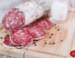 Immagine 1 di LUGANEGA STAGIONATA DELLA VALSUGANA SALUMI MEGGIO