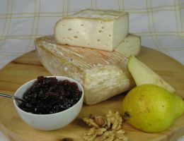 Immagine 4 di FORMAGGI DI CAPRA A LATTE CRUDO LA FATTORIA