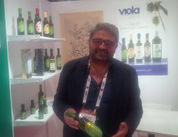 Immagine 1 di OLIO EXTRAVERGINE DI OLIVA CHIANTI CLASSICO D.O.P. COLLE DEI GIACHI