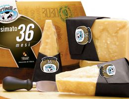 Immagine 1 di PARMIGIANO REGGIANO D.O.P. MILLESIMATO 36 MESI CASEIFICIO BERTINELLI