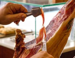 Immagine 2 di PROSCIUTTO CRUDO DI MONTAGNA