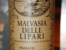 Immagine 2 di MALVASIA DELLE LIPARI D.O.C. PASSITO AGRI FENECH VINI