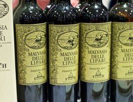 Immagine 3 di MALVASIA DELLE LIPARI D.O.C. PASSITO AGRI FENECH VINI