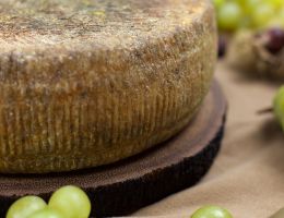 Immagine 2 di STRAVECCHIO DI CAPRA CA'MORONE