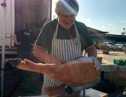 Immagine 1 di Prosciutto Crudo Suino Nero Casertano