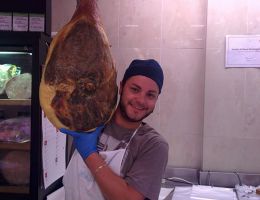 Immagine 5 di Prosciutto Crudo Suino Nero Casertano