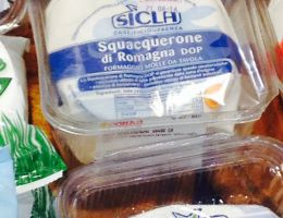 Immagine 1 di AQUACQUERONE DI ROMAGNA D.O.P.