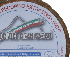 Immagine 1 di PECORINO EXTRASTAGIONATO DEL GRAN SASSO