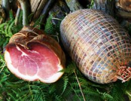 Immagine 1 di CULATELLO DA SUINO NERO LUCANO SALUMIFICO PEZZO LA CORTE