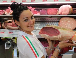 Immagine 4 di PROSCIUTTO CRUDO DI MORA ROMAGNOLA 24 MESI LE CARNI DI MARCO MIGANI