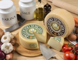 Immagine 1 di PECORINO TOSCANO STAGIONATO D.O.P. CASEIFICIO MATTEASSI