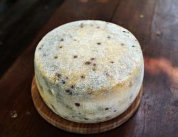 Immagine 1 di PECORINO FARCITO DELLA VALNERINA AL TARTUFO