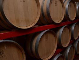 Immagine 4 di VILLAMAGNA D.O.C. RISERVA I DUE ARCHI