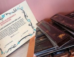 Immagine 2 di CIOCCOLATO FONDENTE DI QUALITA' SUPERIORE
