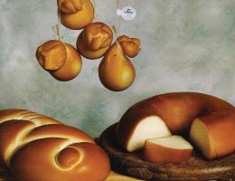 Immagine 1 di CACIOCAVALLI AFFUMICATI CASEIFICIO VALMOLISE