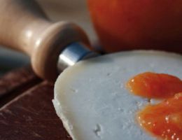 Immagine 1 di FORMAGGIO BUCARELLO CASEIFICIO PIANDELMEDICO