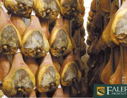 Immagine 2 di PROSCIUTTO CRUDO MARCHIGIANO RISERVA 18 MESI