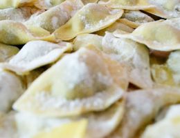 Immagine 2 di PASTA ARTIGIANALE FRESCA ALL'UOVO RIPIENA