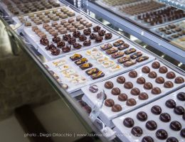 Immagine 2 di CROCCANTINO DI SAN MARCO DEI CAVOTI DOLCIARIA PALUMBO