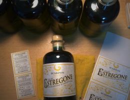 Immagine 5 di LIQUORE ESTREGONE