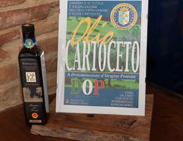 Immagine 1 di OLIO EXTRAVERGINE DI OLIVA CARTOCETO D.O.P. DI CAREGORIA SUPERIORE