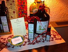 Immagine 3 di OLIO EXTRAVERGINE DI OLIVA CARTOCETO D.O.P. DI CAREGORIA SUPERIORE