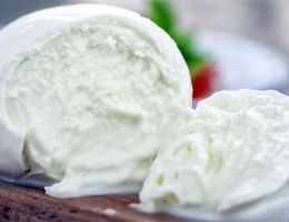 Immagine 1 di MOZZARELLA DI BUFALA CAMPANA D.O.P.