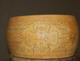 Immagine 2 di GRANA PADANO D.O.P. CASEARIA CANTARELLI