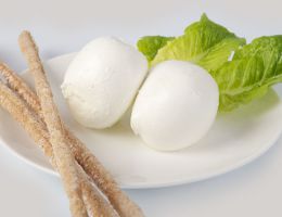 Immagine 3 di MOZZARELLA DI BUFALA CAMPANA D.O.P.