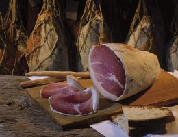 Immagine 1 di CULATELLO DEL SANNIO ​​​​​​​TARTARO SALUMI