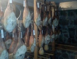 Immagine 5 di PROSCIUTTO CRUDO DI SUINO NERO DEI NEBRODI FATTORIA SAN PIO