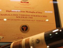 Immagine 2 di MARSALA VERGINE SOLERAS STRAVECCHIO 1980 D.O.C. LE TERRE