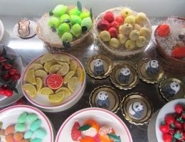 Immagine 1 di FRUTTA DI PASTA REALE PASTICCERIA RUSSO