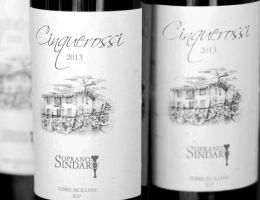 Immagine 3 di TERRE SICILIANE ROSSO I.G.P. CINQUEROSSI SOPRANO DI SINDARO VINI