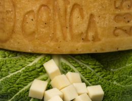 Immagine 2 di FORMAGGIO DI CONCA CASEIFICIO VALSABBINO