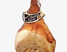 Immagine 3 di PROSCIUTTO STAGIONATO 