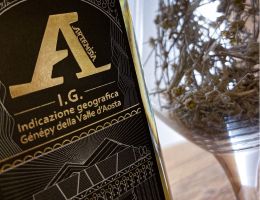Immagine 4 di ARTEMISIA I.G. GENEPY DELLA VALLE D'AOSTA DISTILLERIA  SAINT ROCH