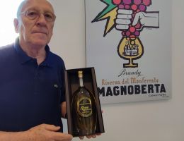 Immagine 1 di PATRIMONIO GRAPPA DEL MONFERRATO 20 ANNI DISTILLERIA MAGNOBERTA 1918