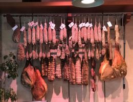 Immagine 2 di VARIETA' ECCELLENTE DI SALUMI DI SUINO NERO PIEMONTESE AGRI SAN DESIDERIO