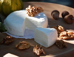 Immagine 1 di ROBIOLA DI CAPRA  DI MOASCA CASEIFICO VIGLIANI