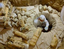 Immagine 2 di FORMAGGIO DI FOSSA DI SOGLIANO D.O.P. FOSSE BRANDINELLI