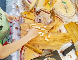 Immagine 5 di FORMAGGIO CAFFIERO FOSSE BRANDINELLI