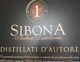 Immagine 4 di GRAPPA RISERVA BAROLO 8 ANNI ANTICA DISTILLERIA SIBONA