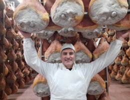 Immagine 1 di PRESCIUTTO CRUDO DI ROCCAFORTE MONDOVI' PROSCIUTTIFICIO PASTORELLI