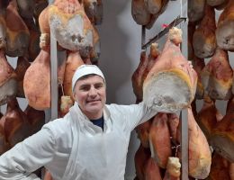 Immagine 3 di PRESCIUTTO CRUDO DI ROCCAFORTE MONDOVI' PROSCIUTTIFICIO PASTORELLI