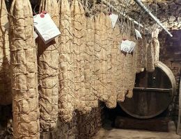 Immagine 2 di SALAME NOBILE  DEL GIAROLO TERRE DI SARIZZOLA