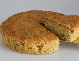 Immagine 1 di TORTA DI NOCCIOLE DI MURISENGO PASTICCERIA QUILICO