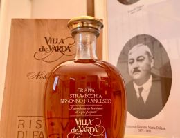Immagine 4 di GRAPPA STRAVECCHIA BISNONNO FRANCESCO RISERVA DI FAMIGLIA VILLA DE VARDA