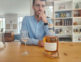 Immagine 4 di GRAPPA RISERVA ESPRESSIONI FUTURA DISTILLERIA MARZADRO