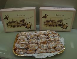 Immagine 4 di AMARETTI DI GALLARATE PASTICCERIA F.LLI GNOCCHI